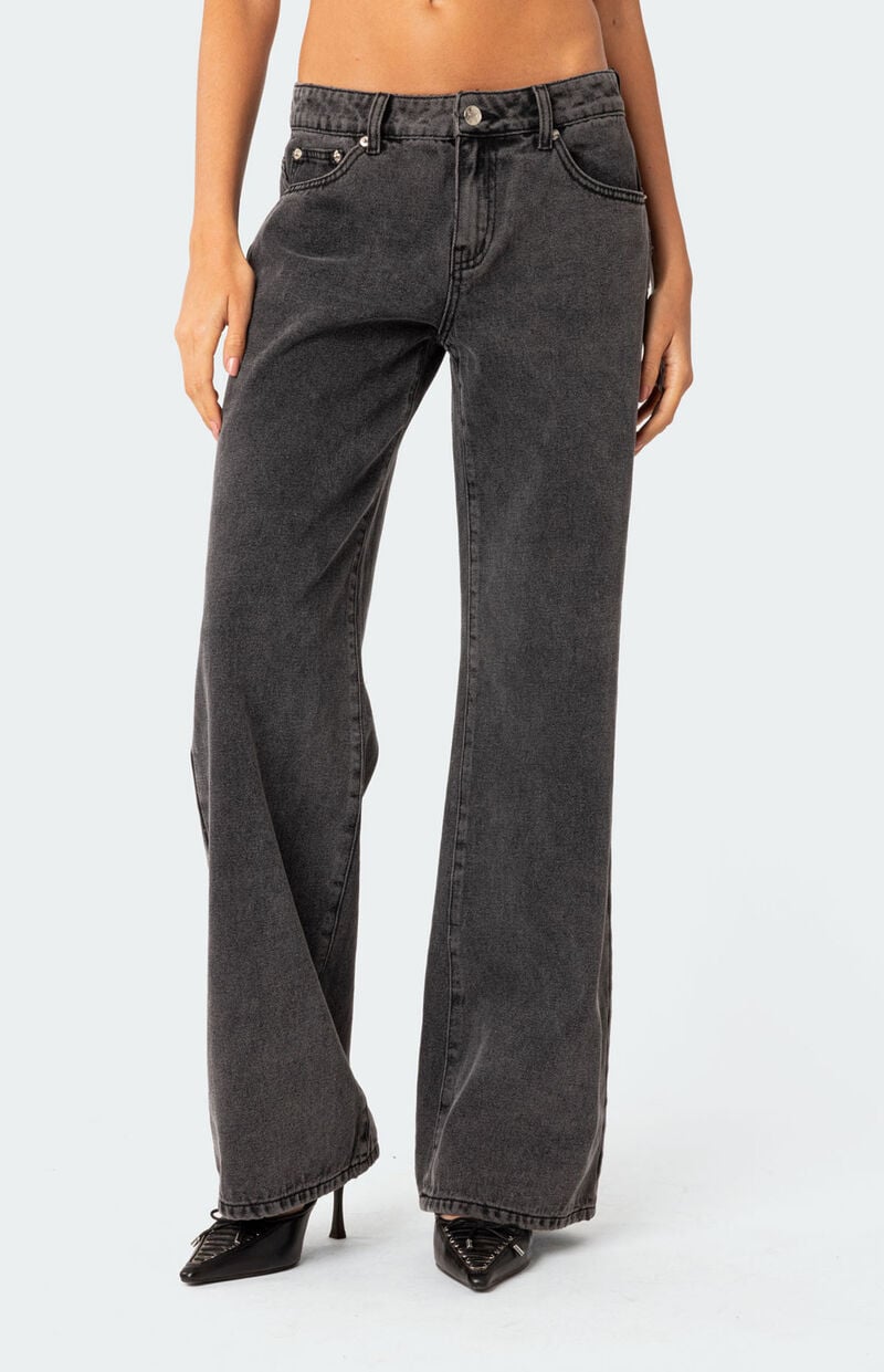 Edikted Raelynn Washed Low Rise Jeans